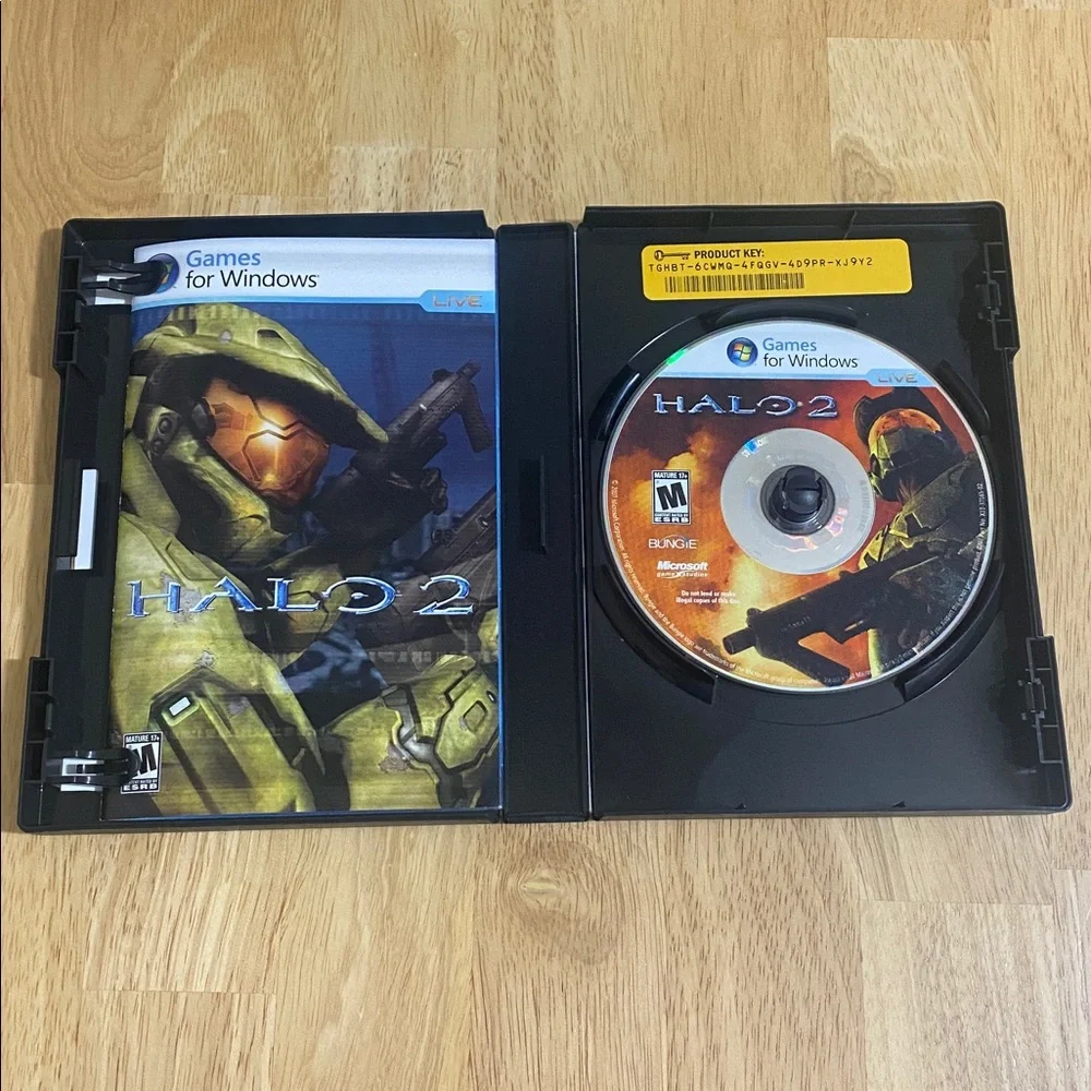 4 VINTAGE PC Games--Fallout 3, Never Winter Nights 2, The Witcher, Halo 2